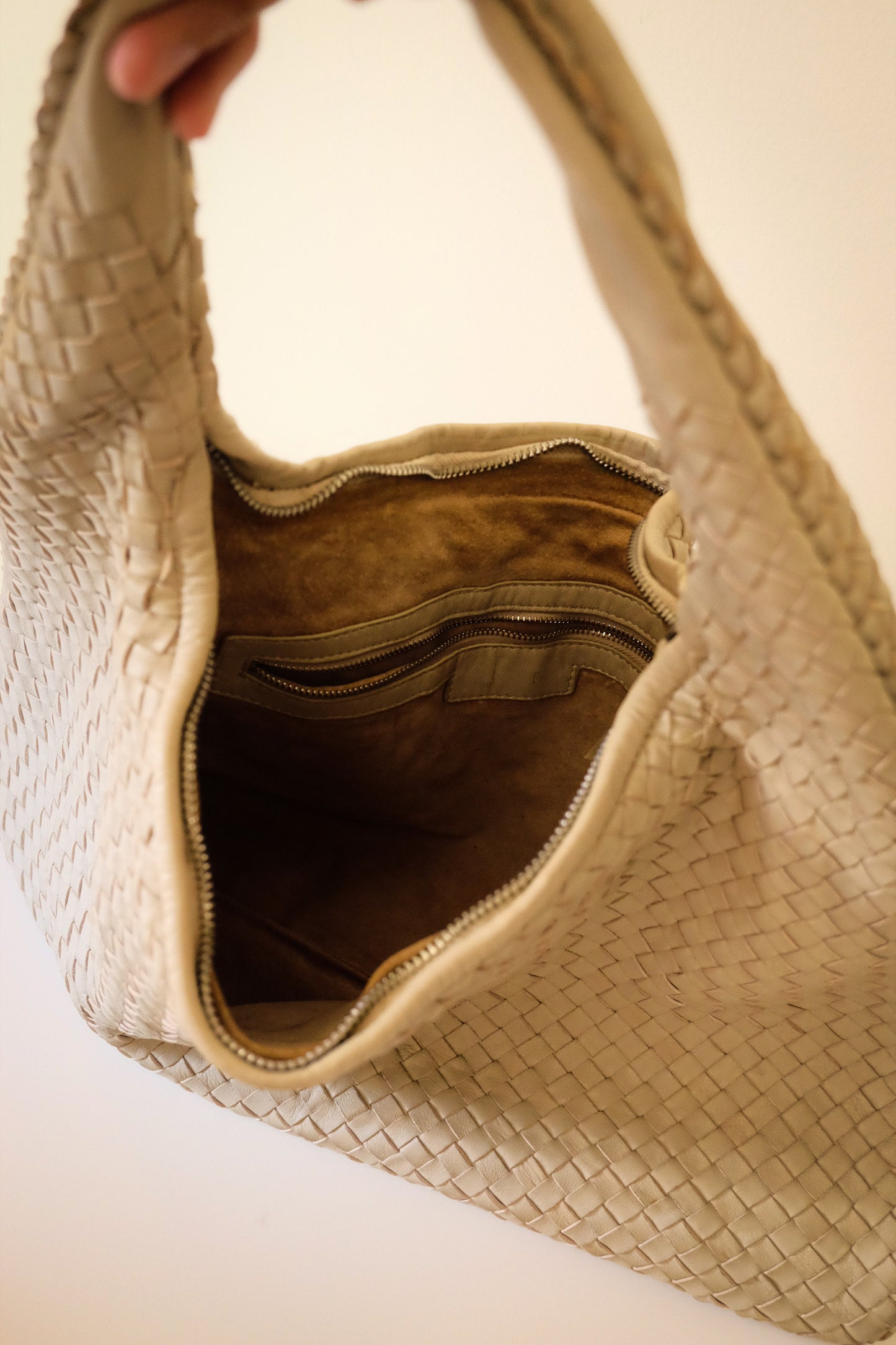 S02 Vintage Cream Genuine Leather Weave Shoulder Bag